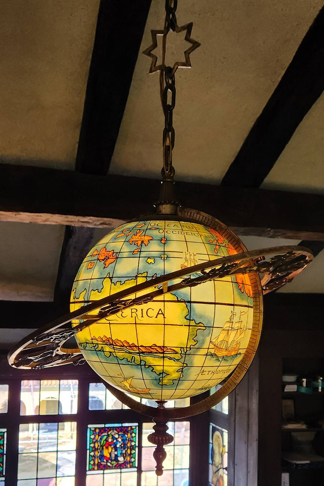 Fusion Classic Light Earth Globe - Atmosphere Cosa